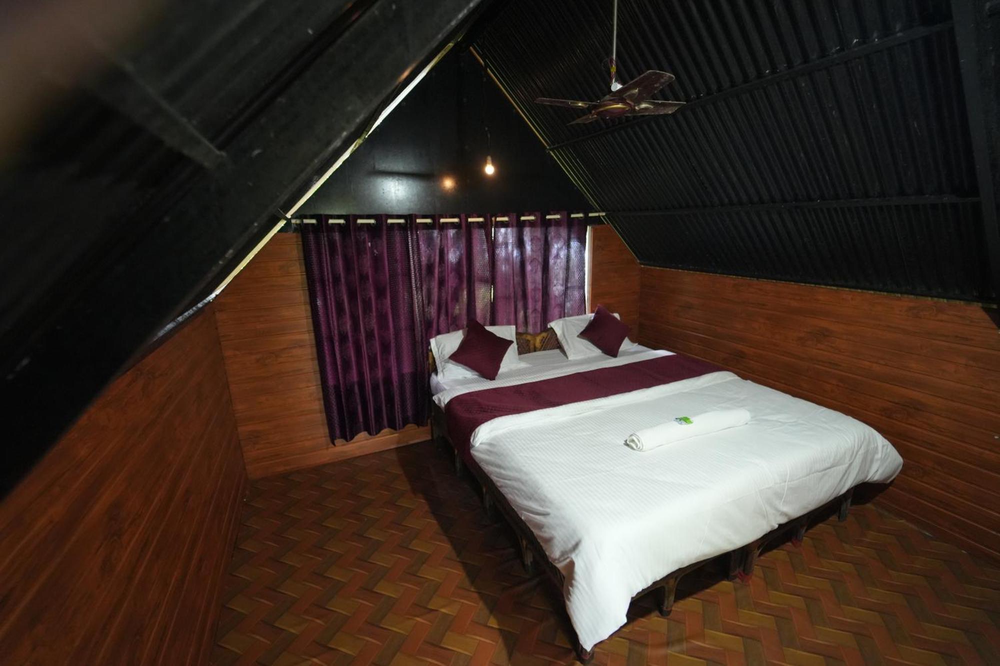 Regina Silva Camping & Nature Resort Paithalmala Ngoại thất bức ảnh